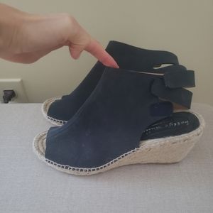 Bettye Muller Espadrille Wedge Sandal Womens 8(40) Double Ankle Strap